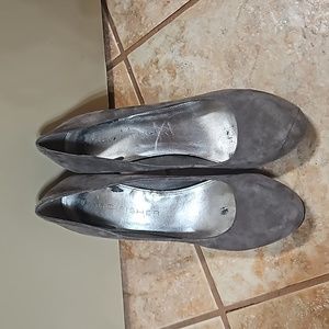 Marc Fisher Gray Suede Heels Size 8